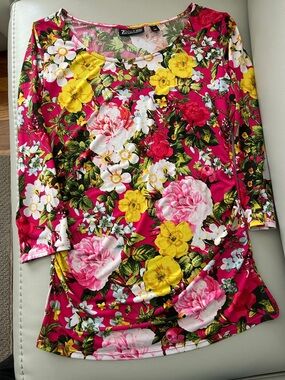 New York & Company 7th Avenue Floral Scoop Neck Tunic - Fuchsia, Yellow & Pink